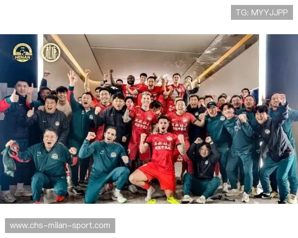 球员在中超中实现关键救场表现被球迷称赞，中超球员入场