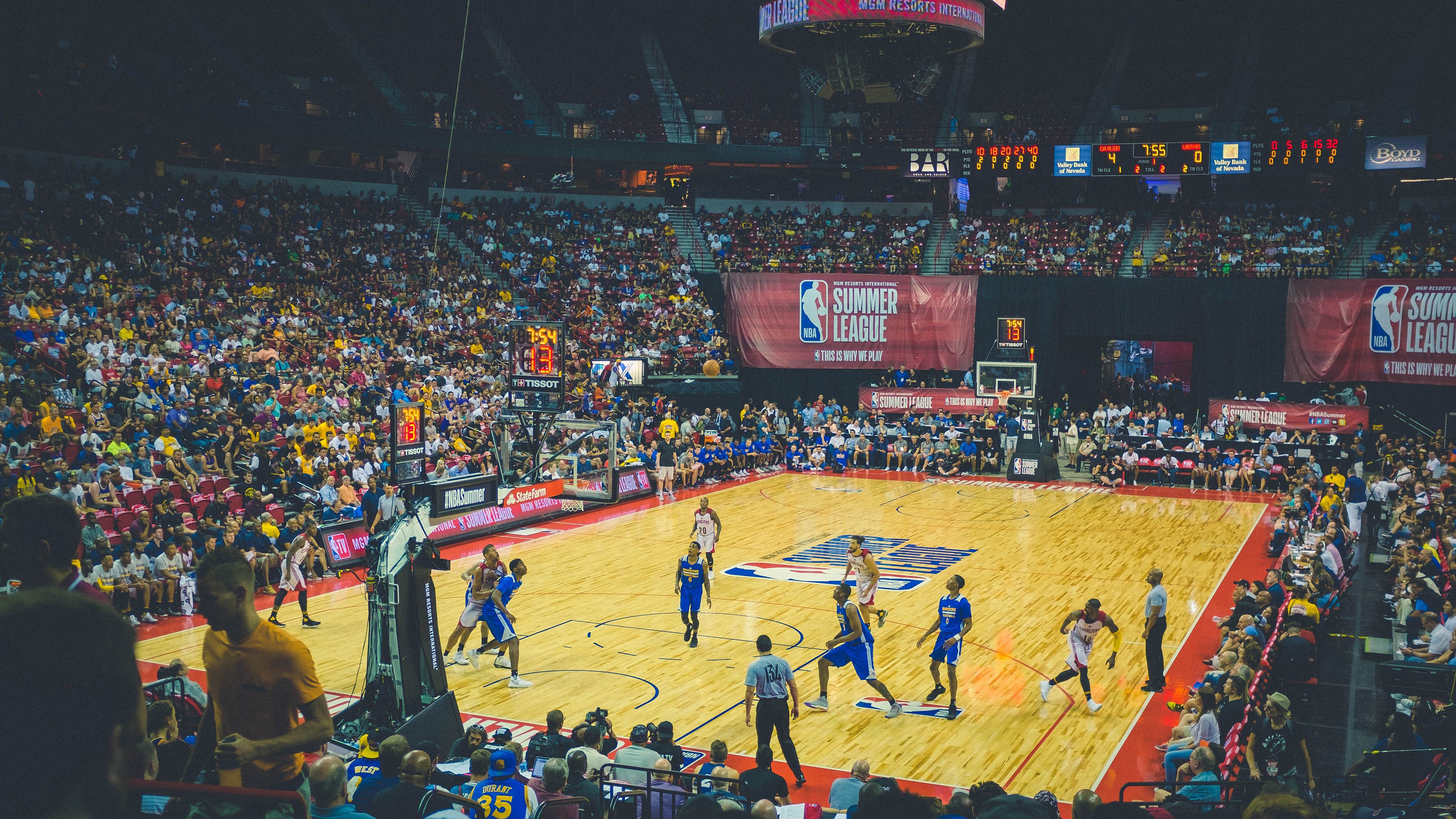 米兰全站APP正式版下载-《ApexLegends》极夜风暴地图大改版,战术无限创造!